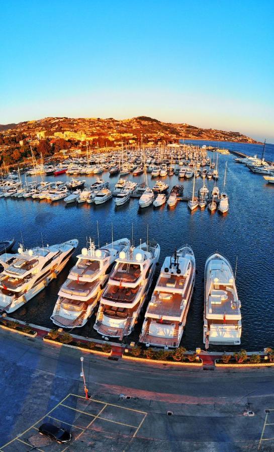Da Mariella Case Vacanza - Bilocale Sunset Vista Mare ซานเรโม ภายนอก รูปภาพ